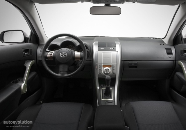Scion Tc photo 12