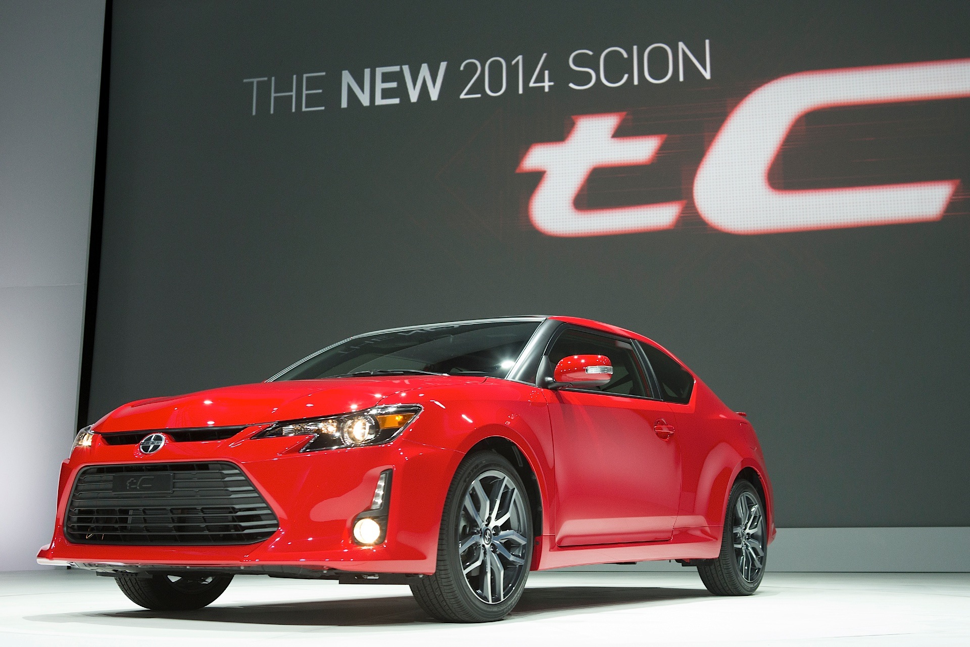 Scion Tc photo 12