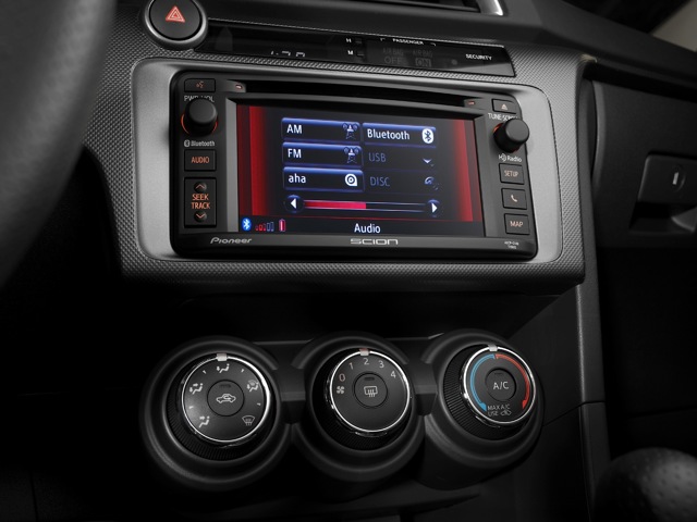 Scion Tc photo 47