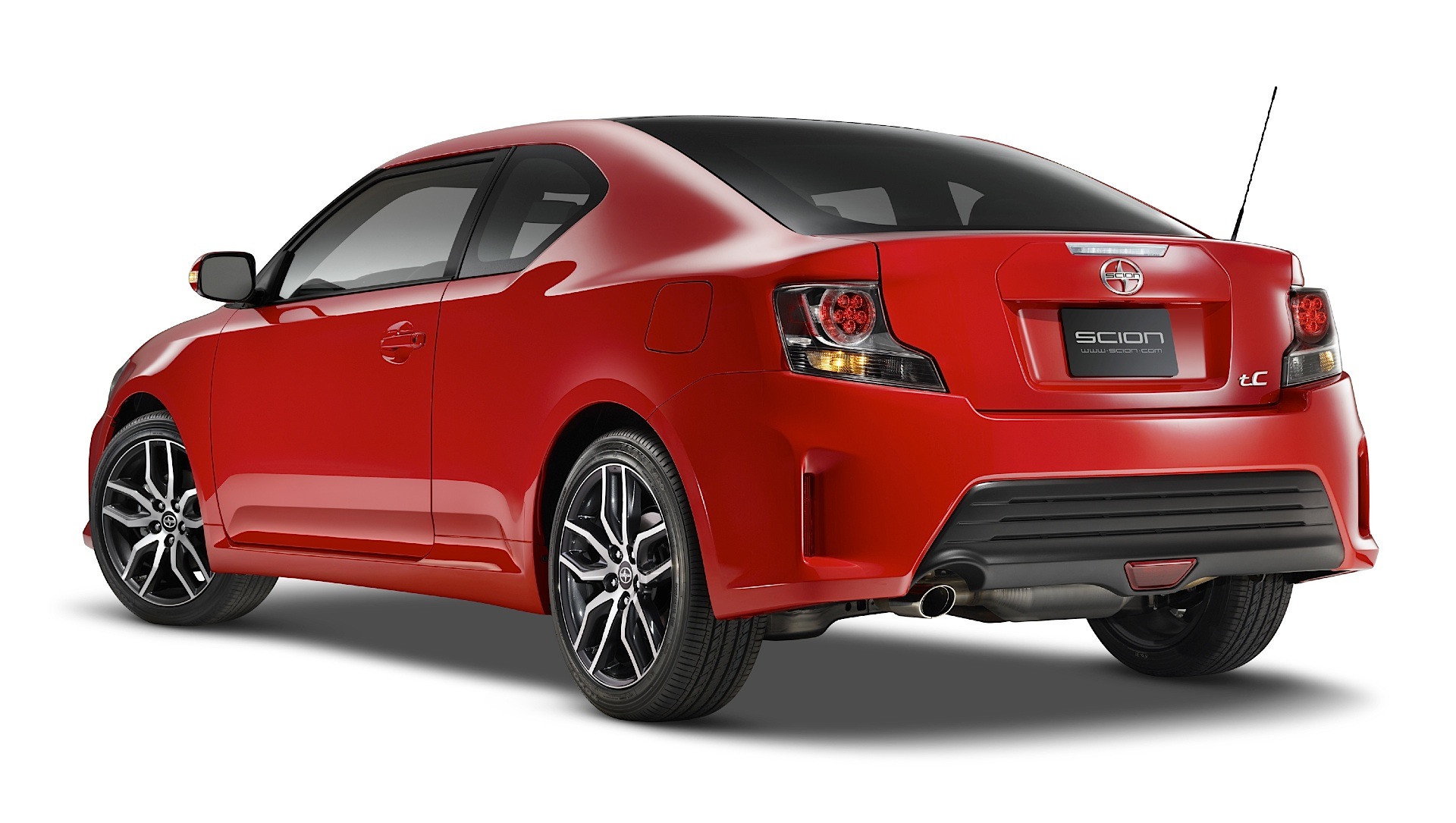 Scion Tc photo 2