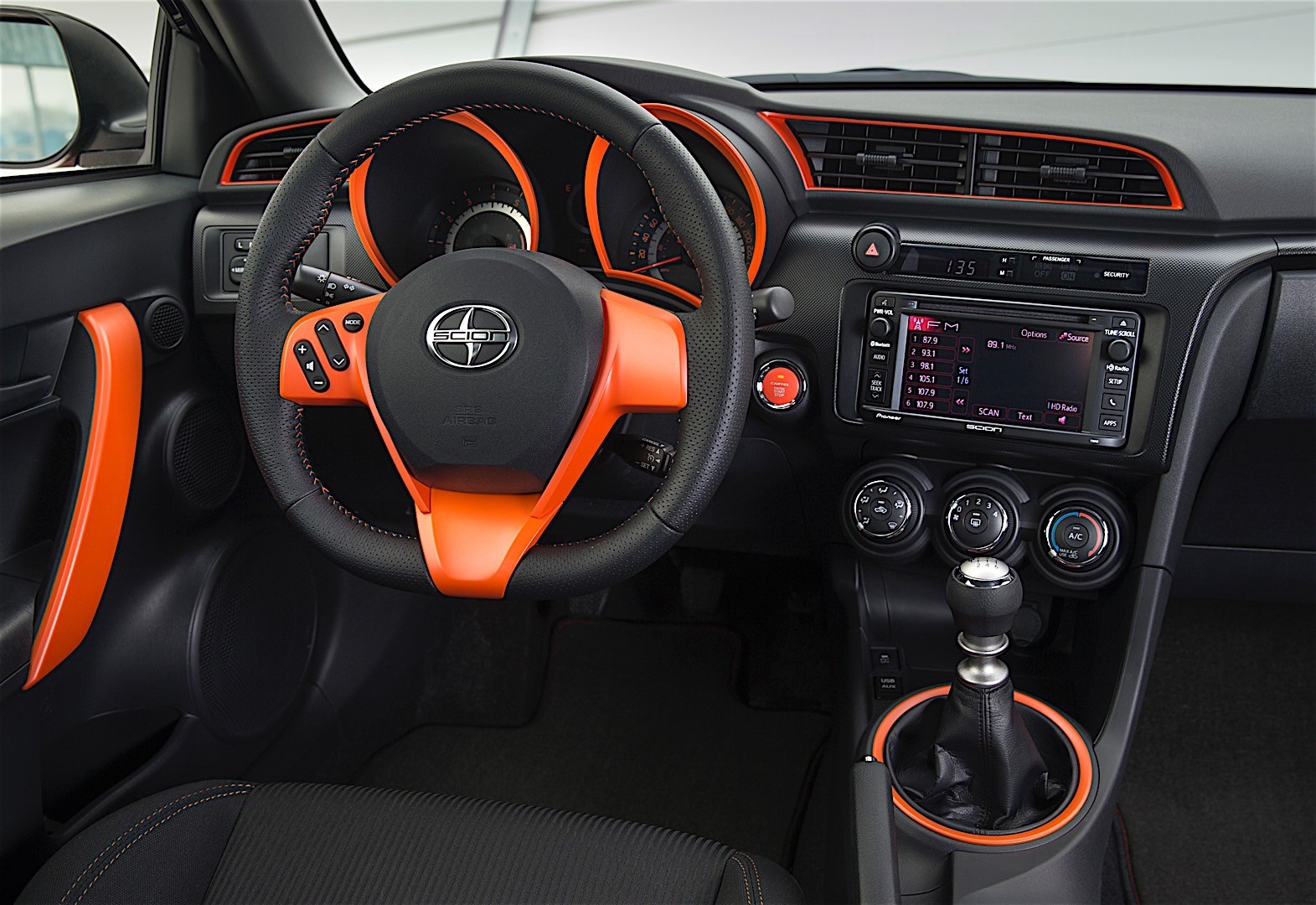 Scion Tc photo 62