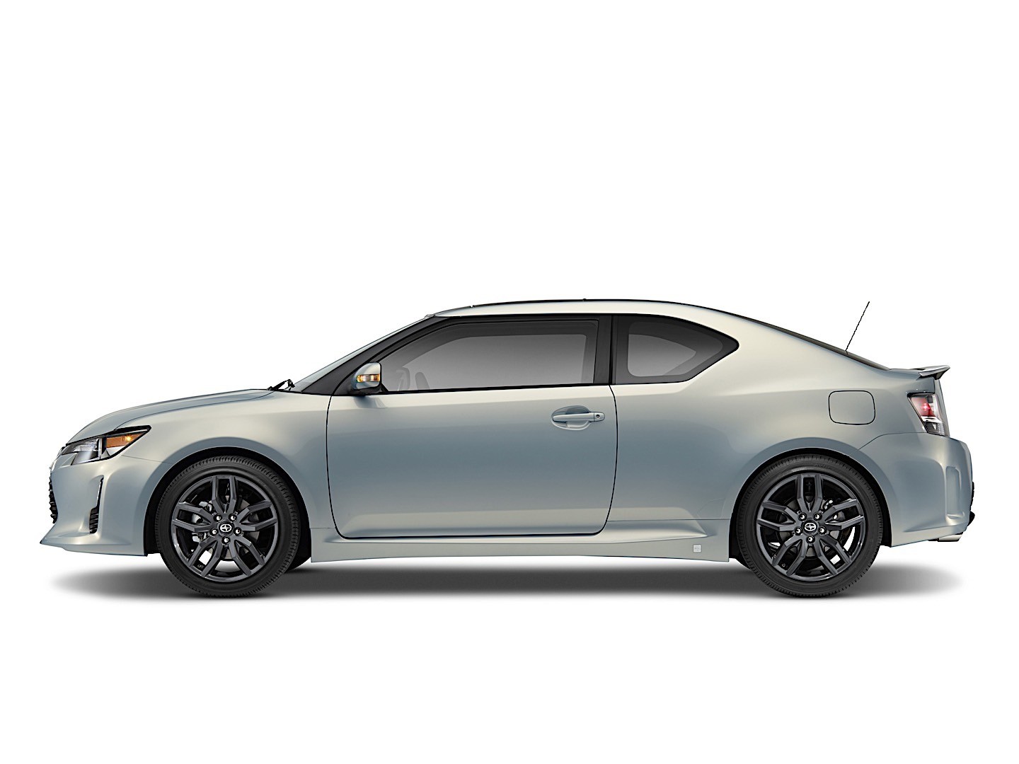 Scion Tc photo 14
