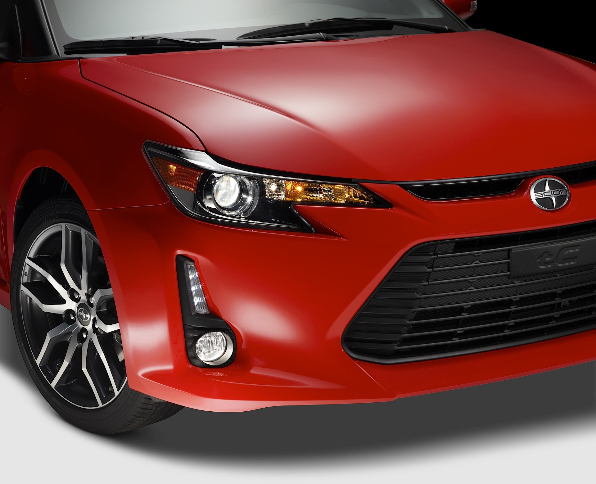 Scion Tc photo 8