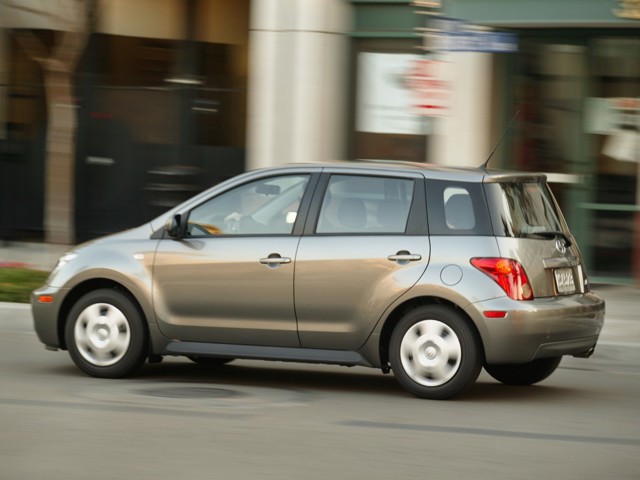 Scion Xa photo 11