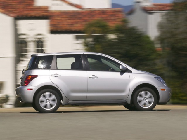 Scion Xa photo 12
