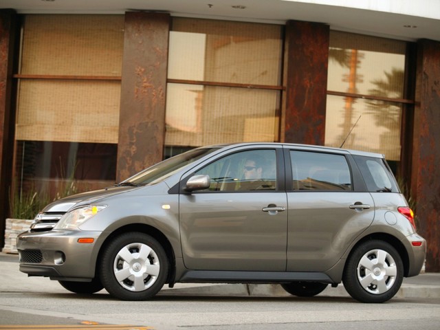 Scion Xa photo 3