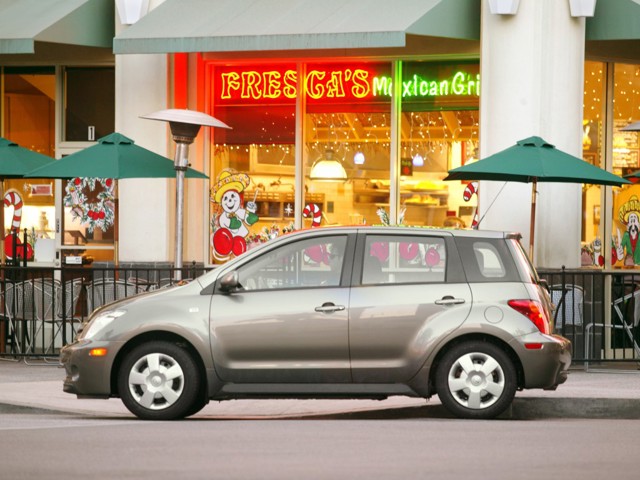 Scion Xa photo 5