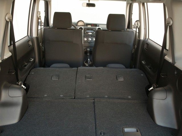 Scion Xb photo 24