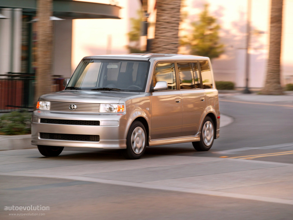 SCION xB