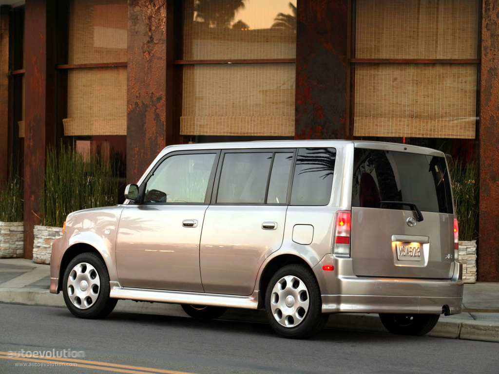 Scion Xb photo 2