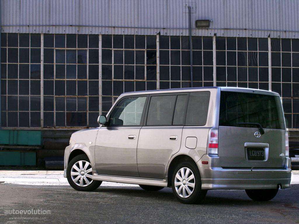 Scion Xb photo 3
