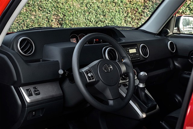 Scion Xb photo 96