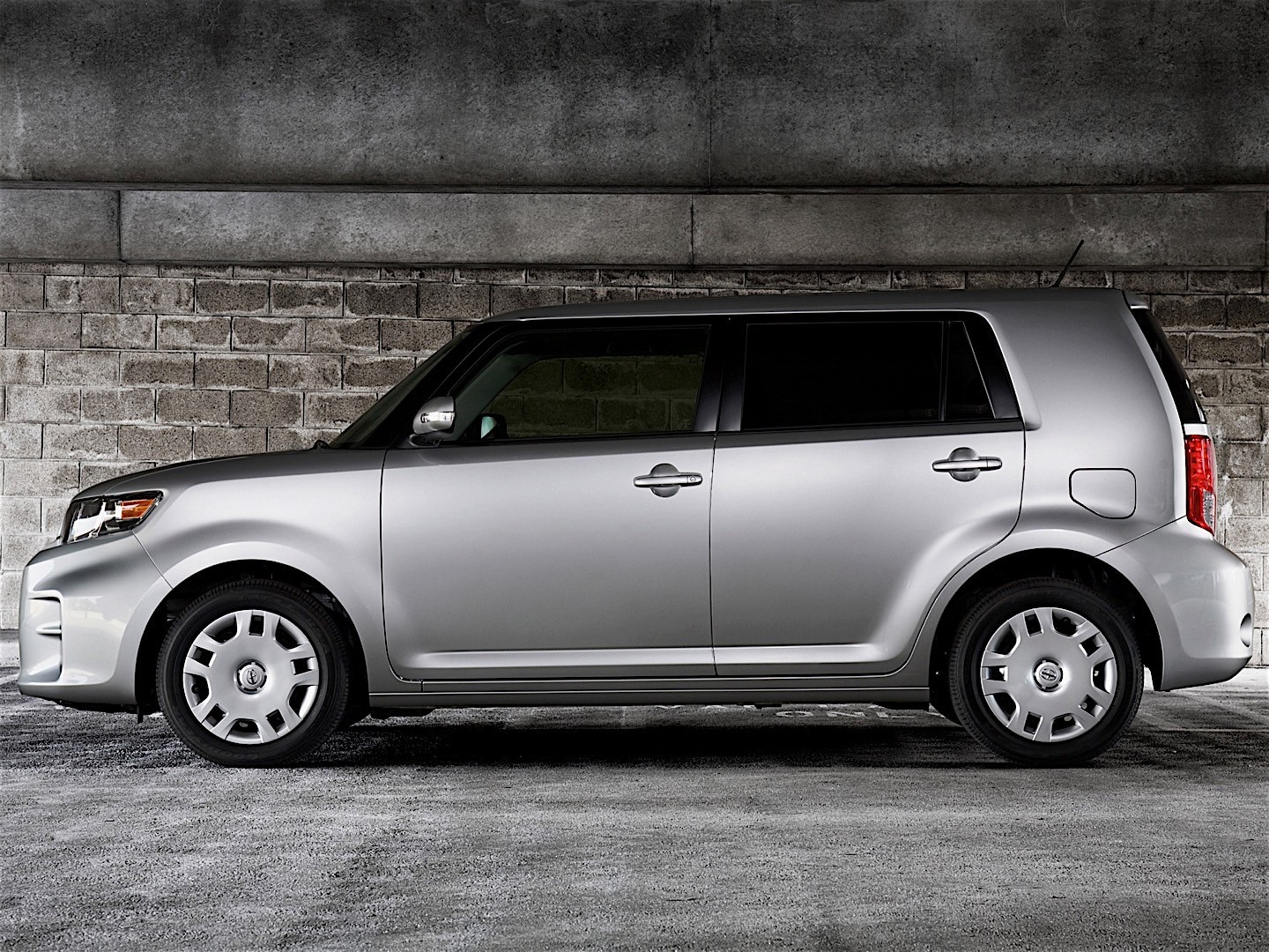 Scion Xb photo 49
