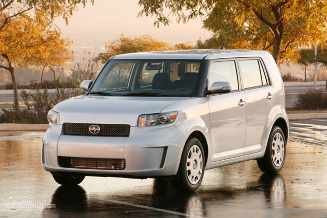 SCION xB