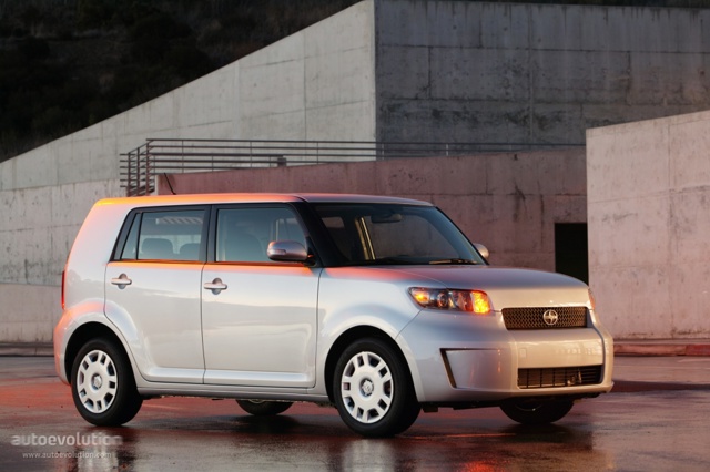Scion Xb photo 2