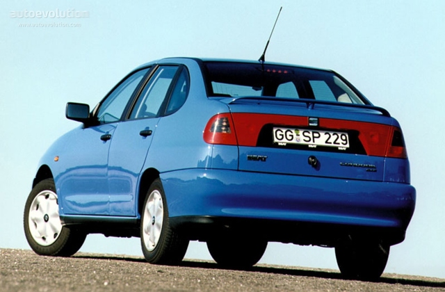Seat Cordoba photo 2