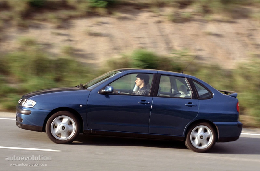 Seat Cordoba photo 2