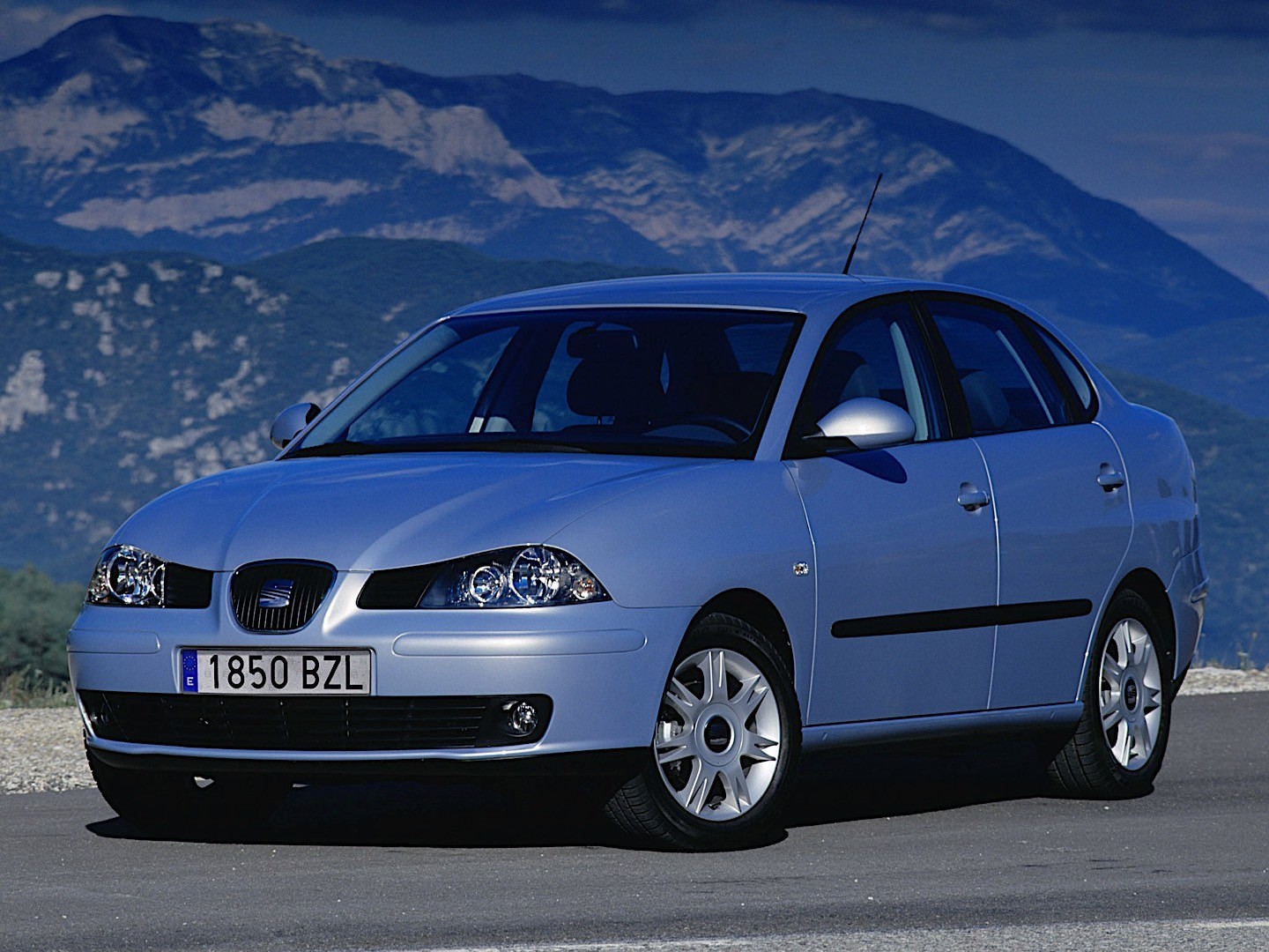 Seat Cordoba photo 14