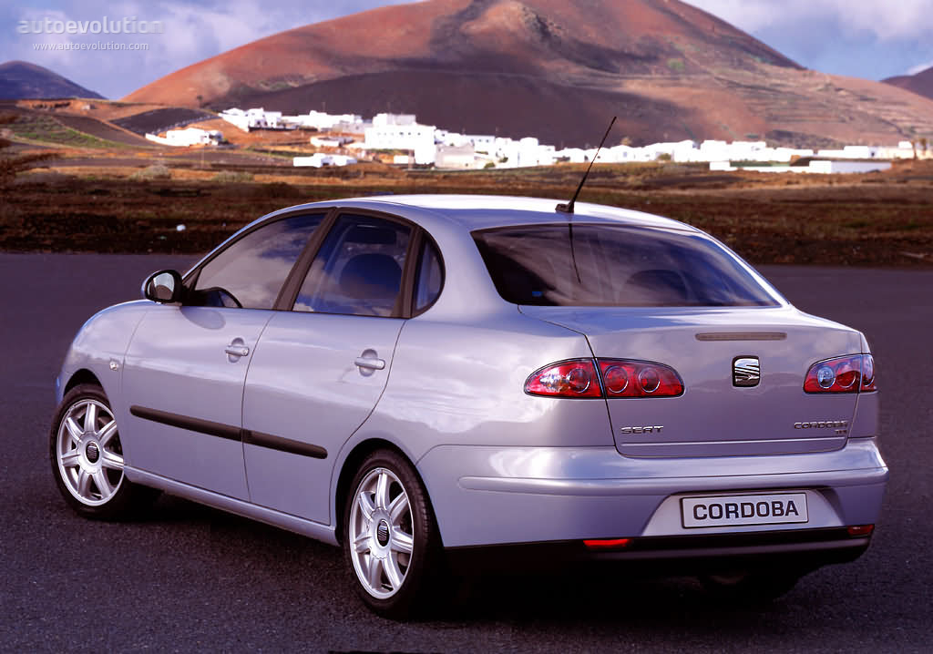 Seat Cordoba photo 3