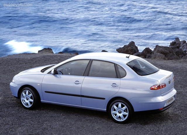 Seat Cordoba photo 4
