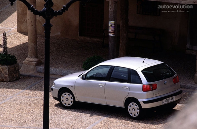 Seat Ibiza 5 Doors photo 3