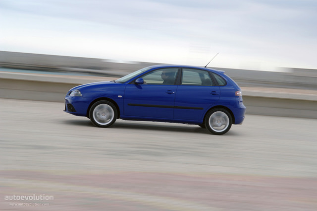 Seat Ibiza 5 Doors Foto 4