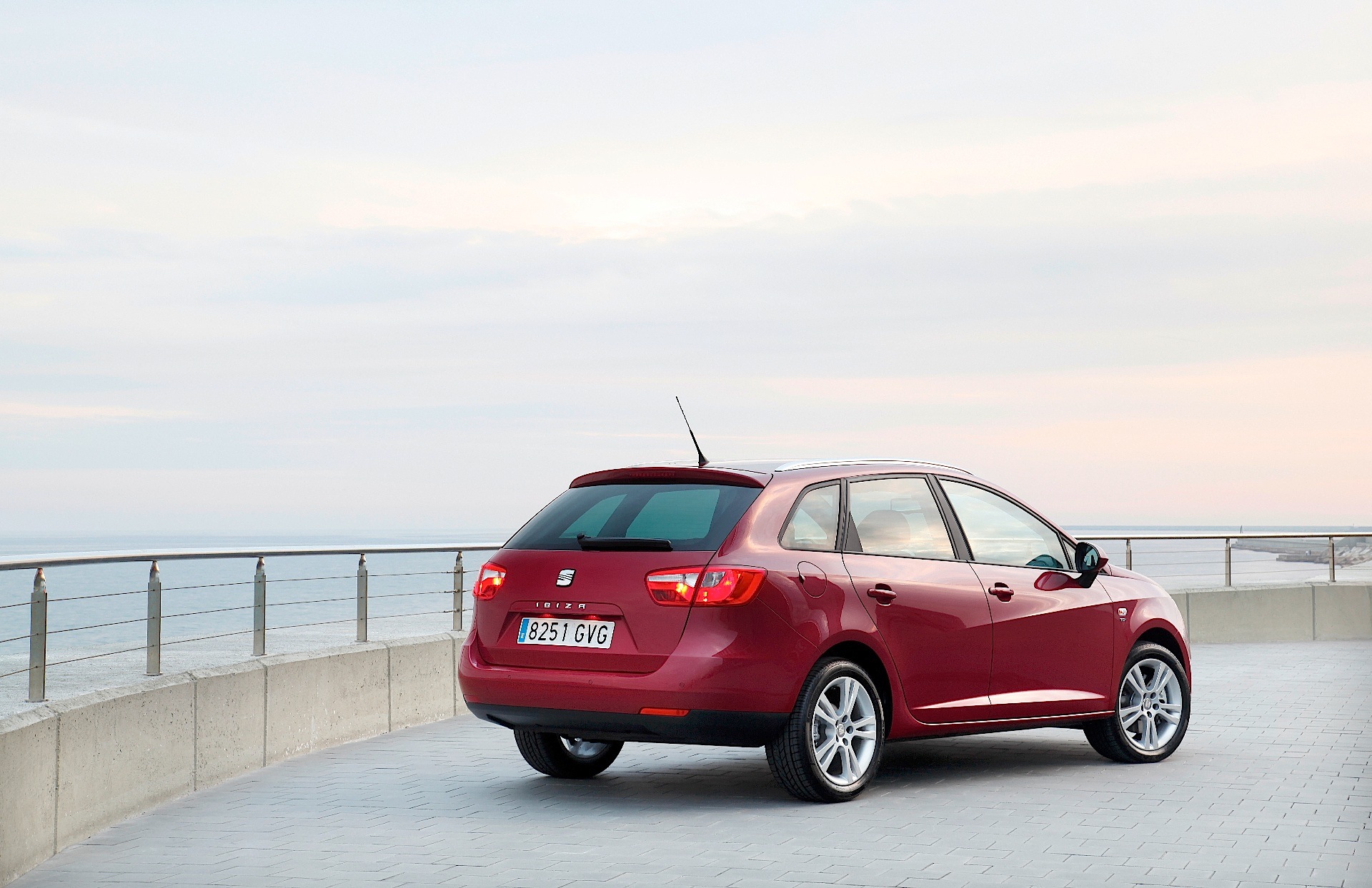 Seat Ibiza St photo 18