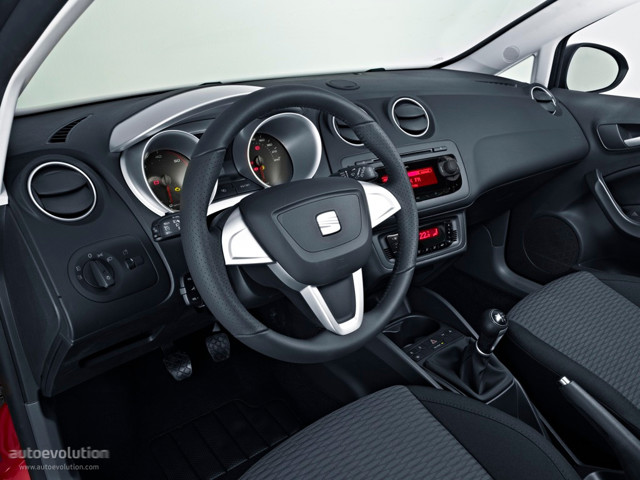 Seat Ibiza St photo 52