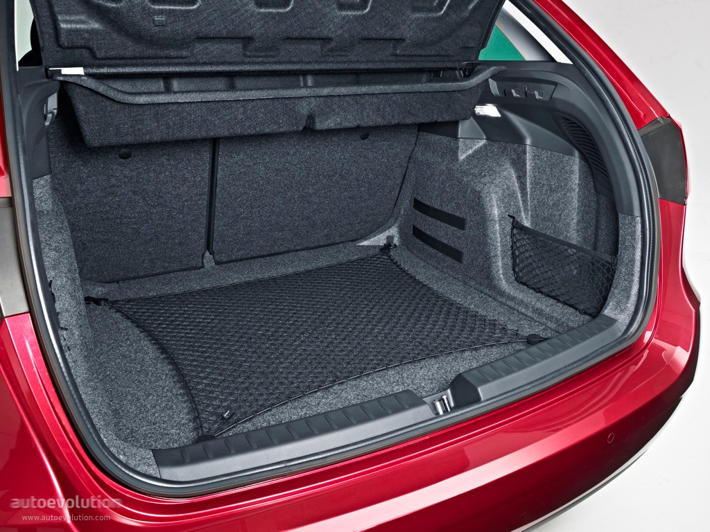 Seat Ibiza St photo 54