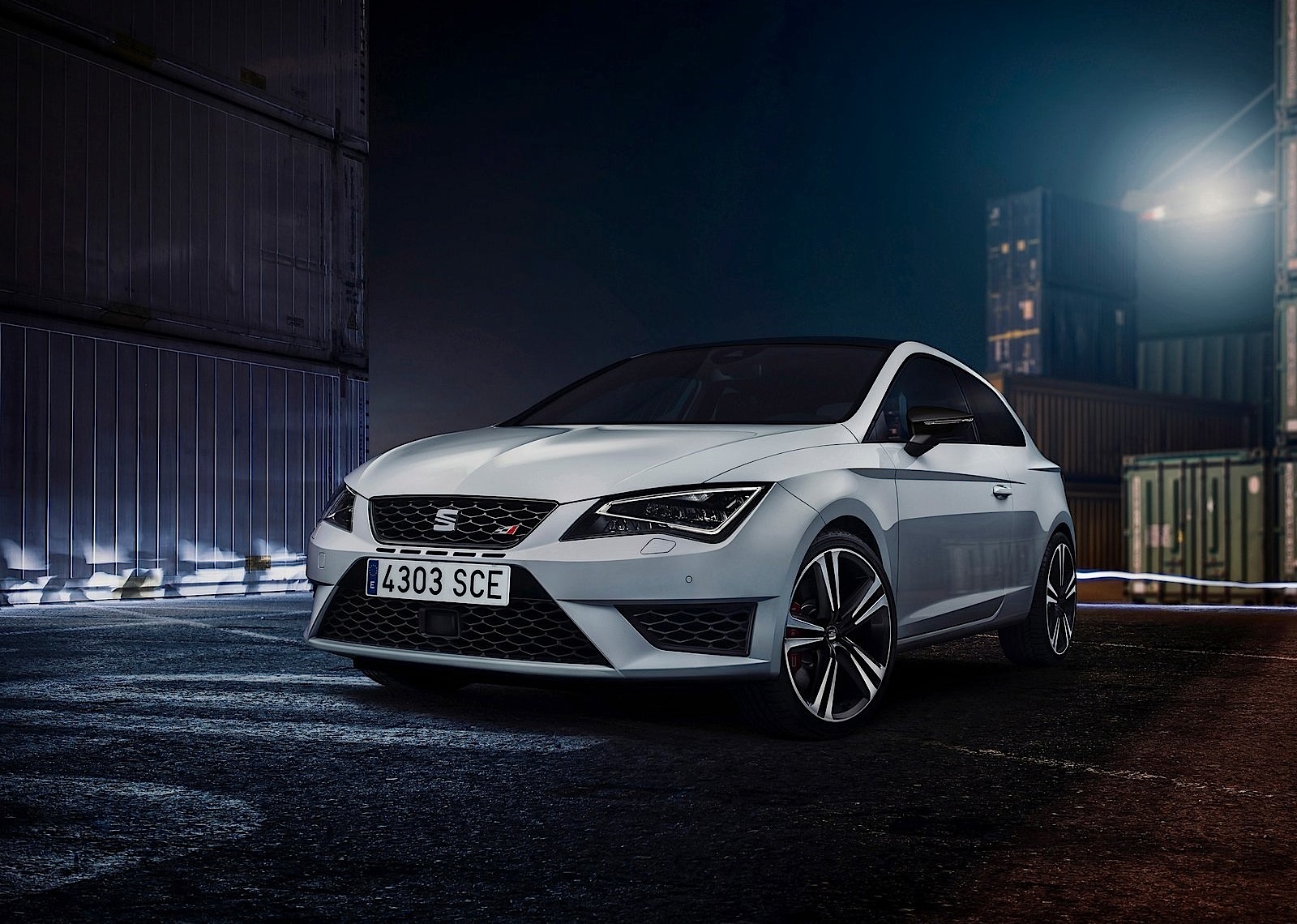 Seat Leon Cupra photo 2