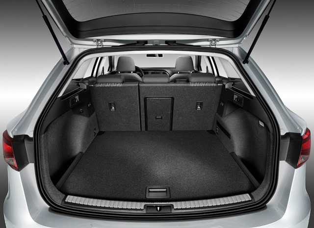 Seat Leon St Estate photo 27
