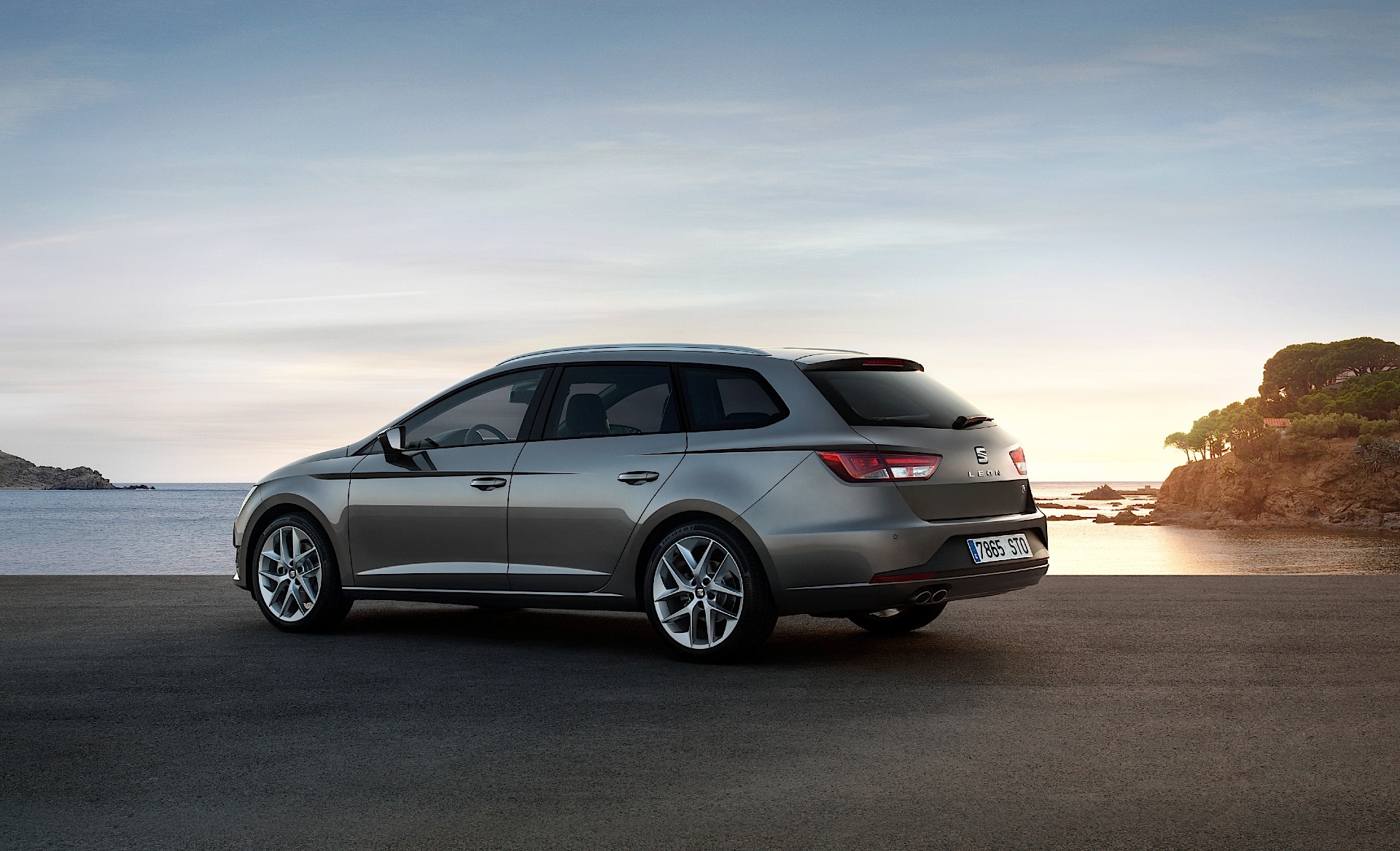 Seat Leon St Estate photo 10