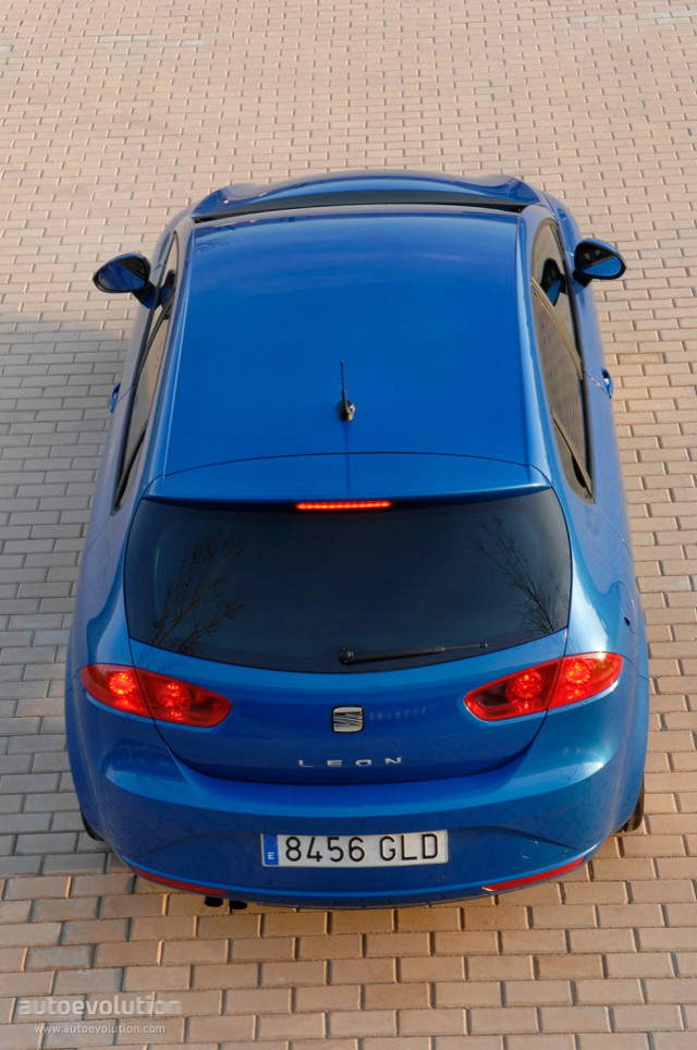 Seat Leon photo 15