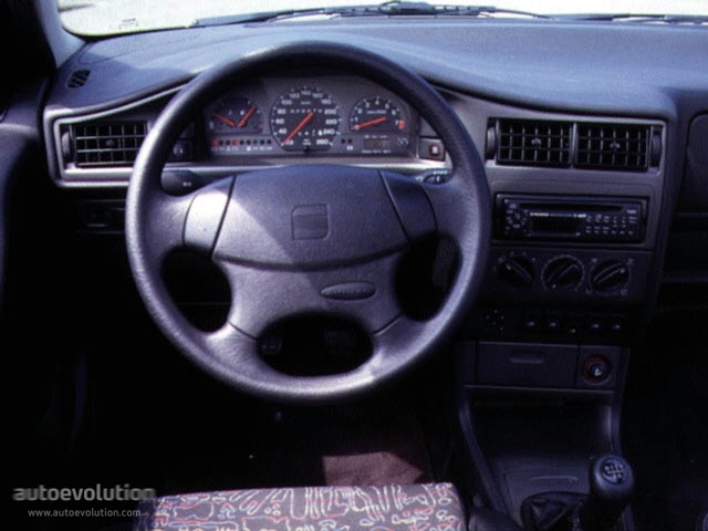 Seat Toledo photo 9
