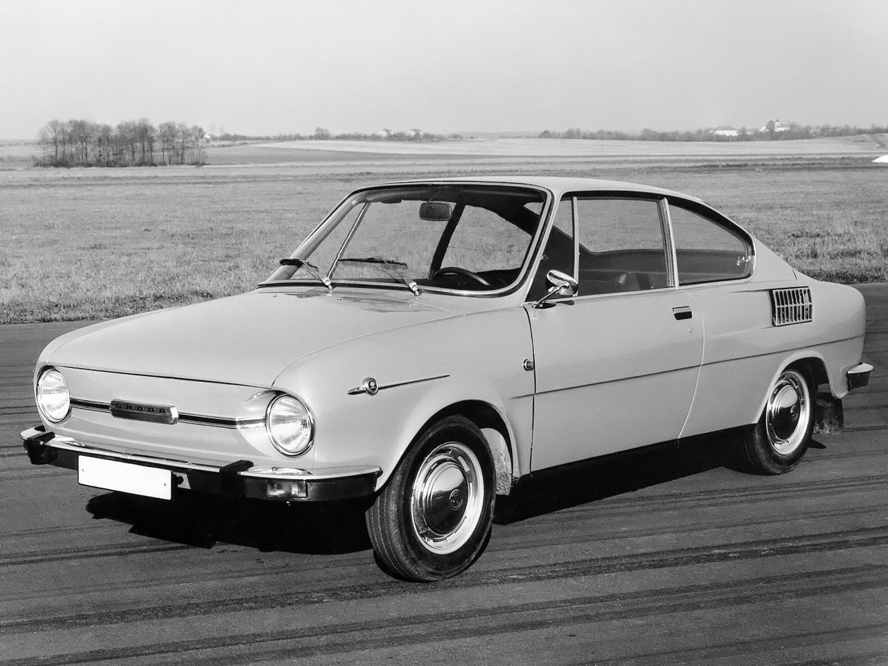 Skoda 100 Series photo 20