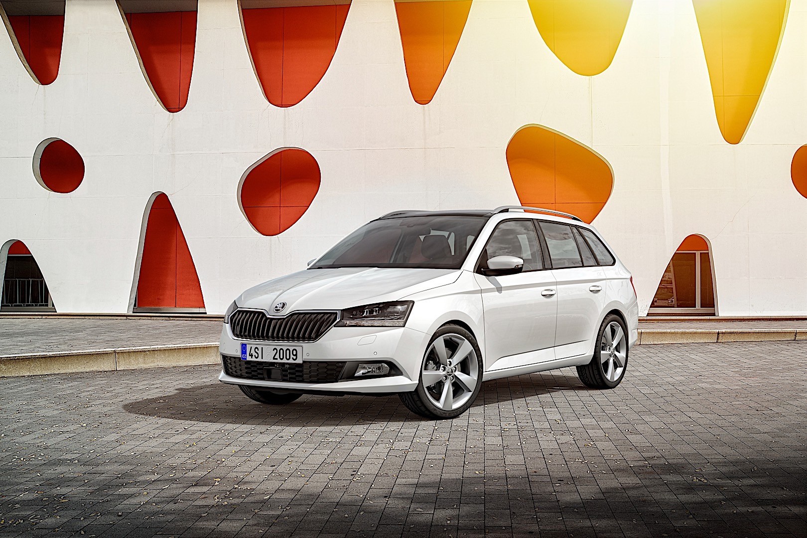 Skoda Fabia Combi photo 2
