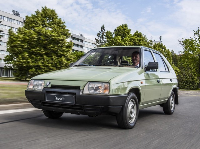 Skoda Favorit foto 10
