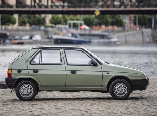 Skoda Favorit foto 13