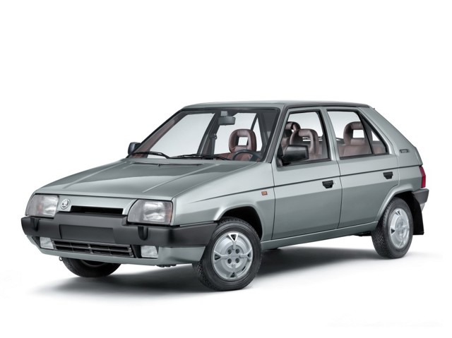 Skoda Favorit foto 14
