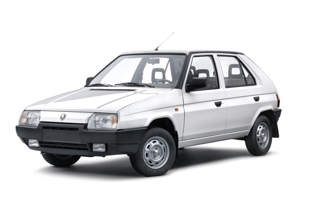 Skoda Favorit foto 6