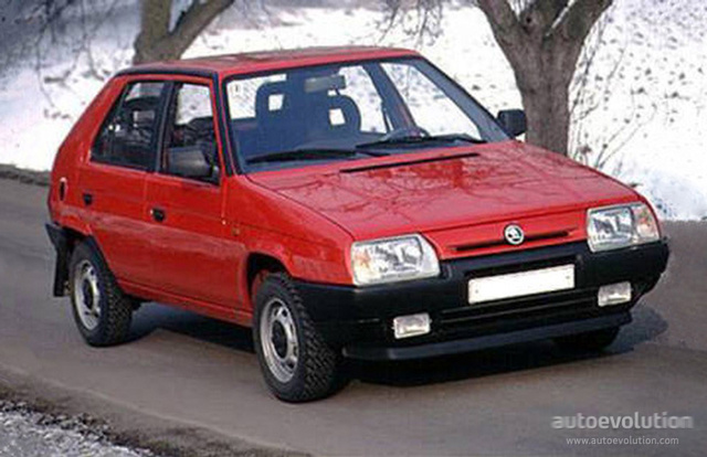 SKODA Favorit