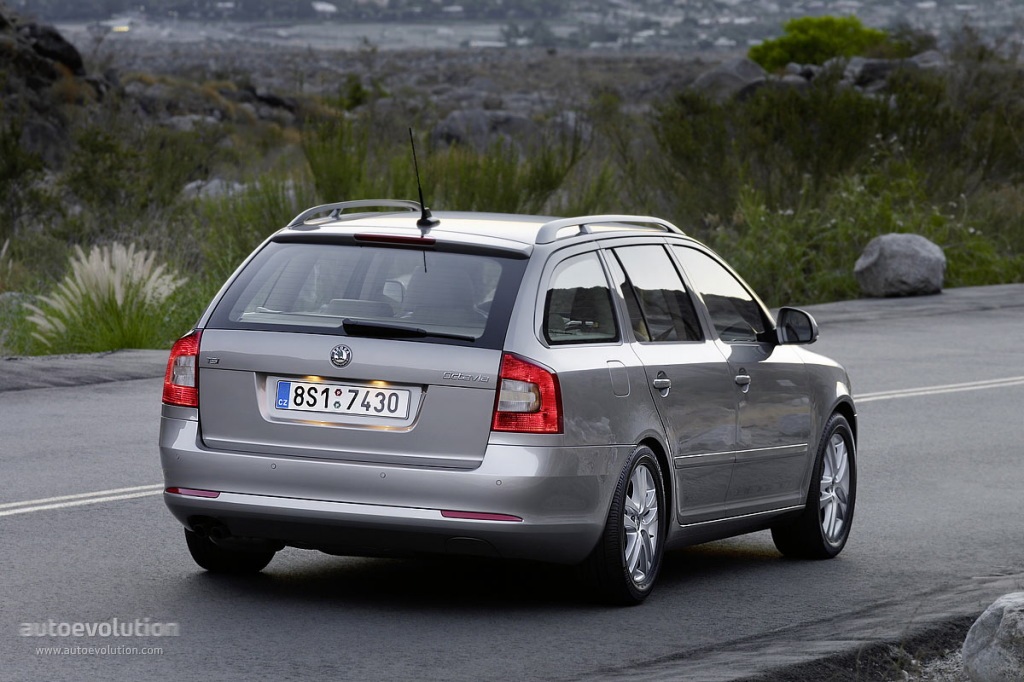Skoda Octavia Combi 4X4 photo 13