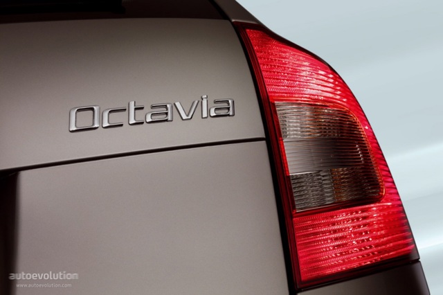 Skoda Octavia Combi 4X4 photo 2