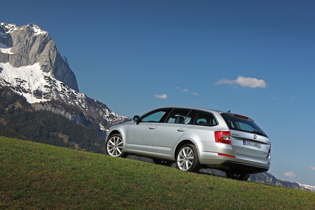 SKODA Octavia Combi 4x4
