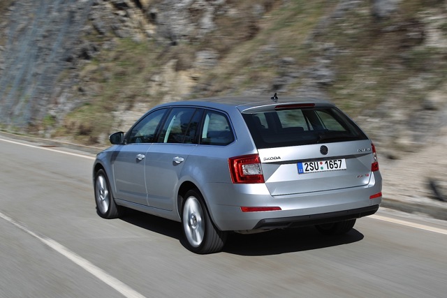 Skoda Octavia Combi 4X4 photo 4