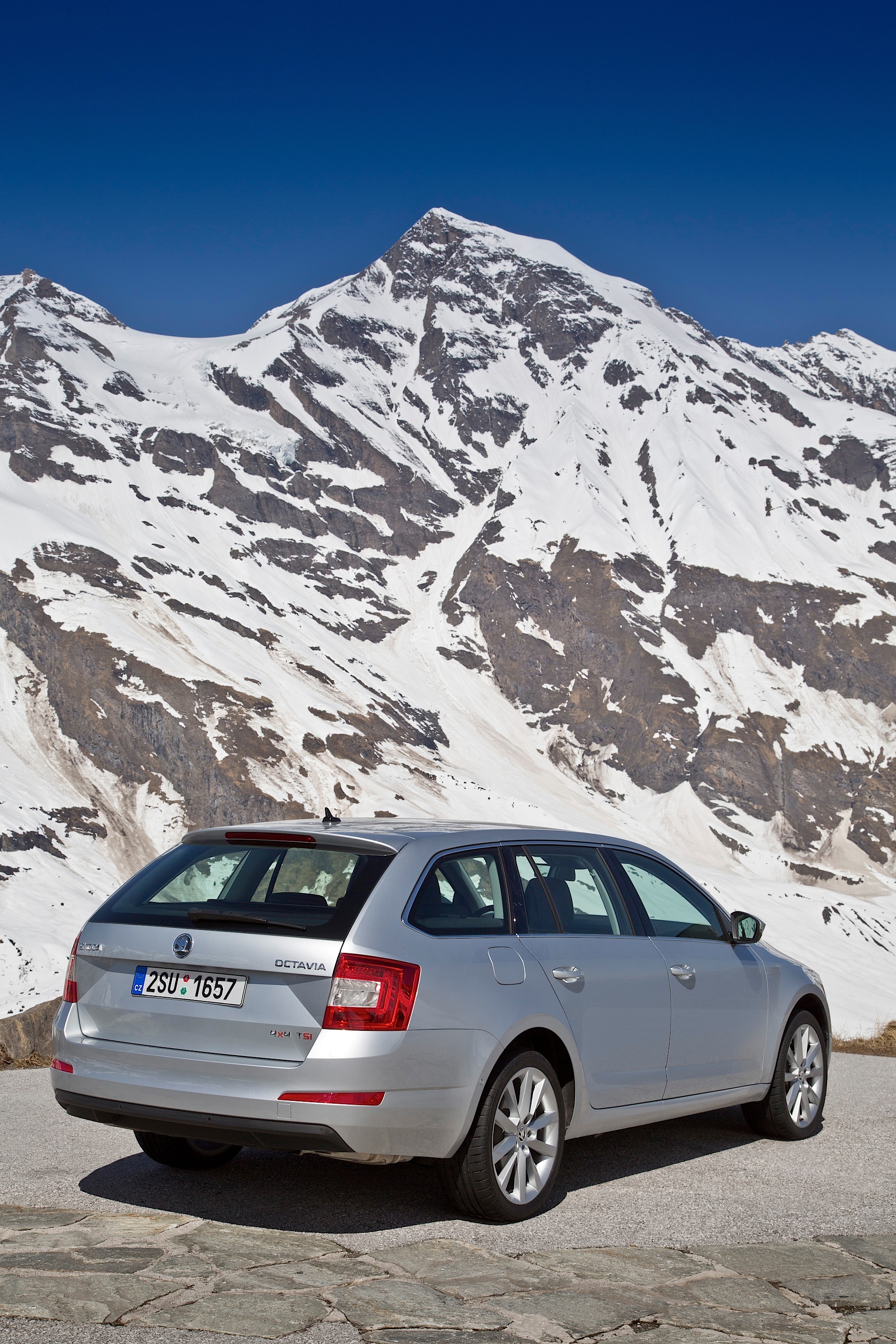 Skoda Octavia Combi 4X4 photo 5