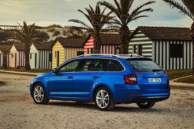 Skoda Octavia Combi 4X4 photo 14