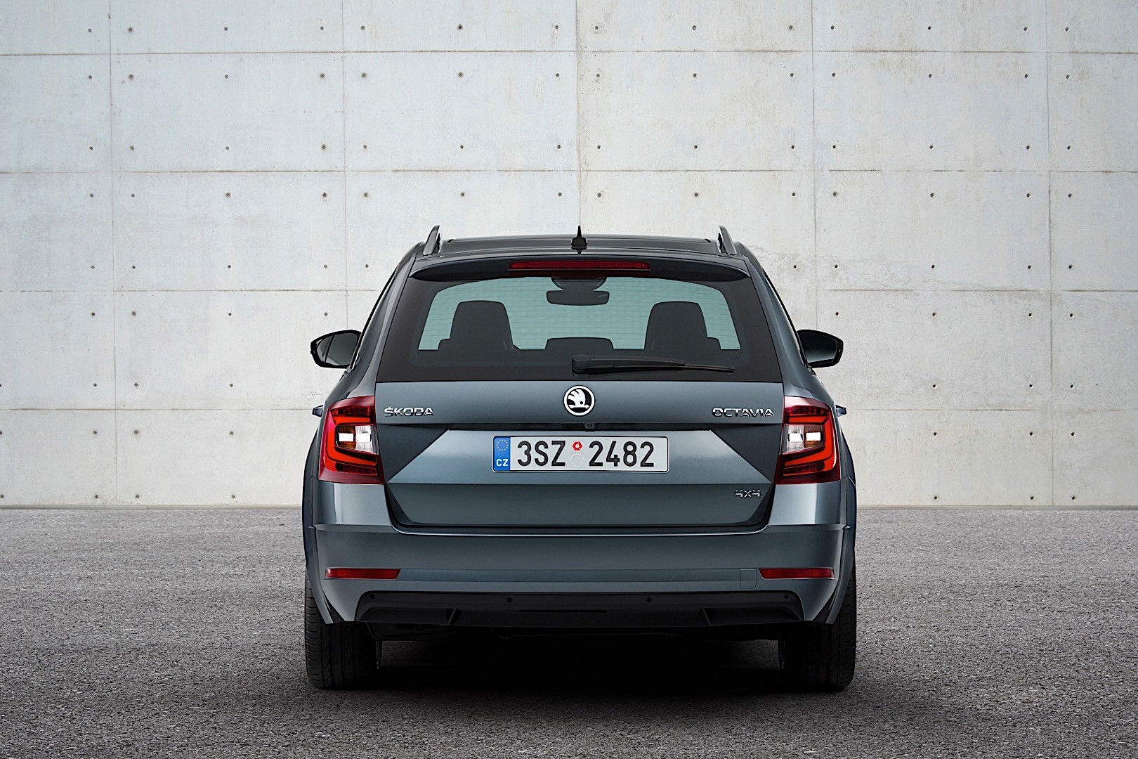 Skoda Octavia Combi 4X4 photo 15