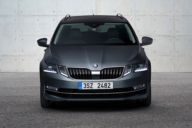 Skoda Octavia Combi 4X4 photo 21