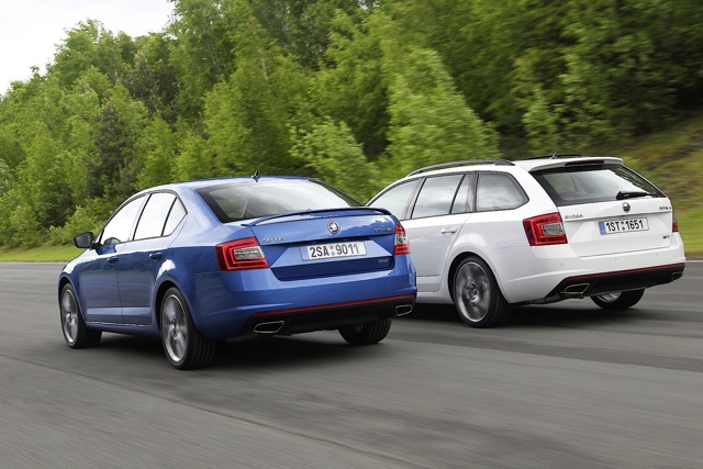 Skoda Octavia Combi Rs photo 21